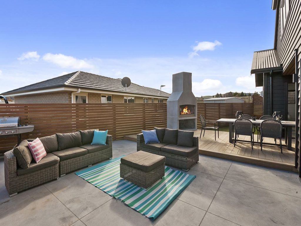 6 Loch Haven Lane Outdoors