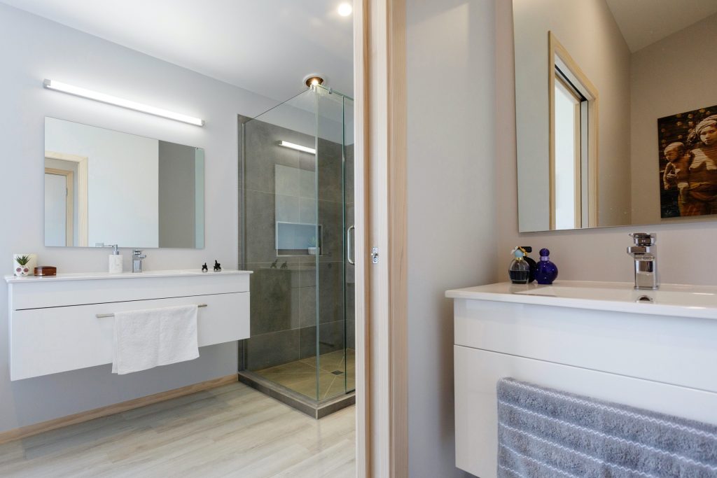 Loch Haven Lane Bathroom 4