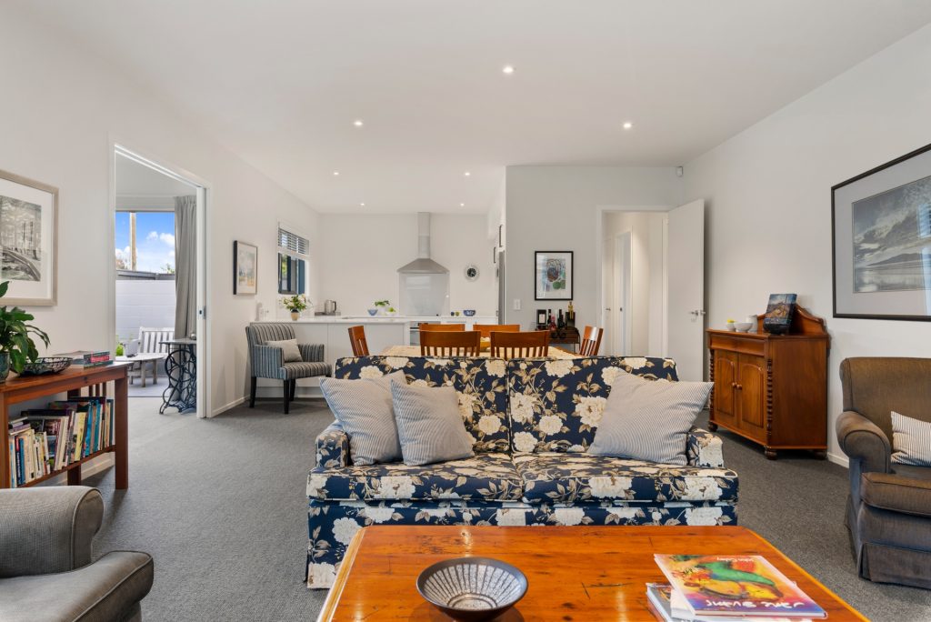 Williams St Lounge